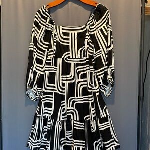 Nine West Black and White Patterned Long Sleeve Dress